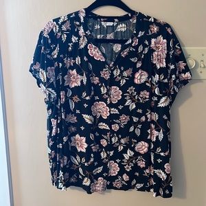 Old Navy button up floral top